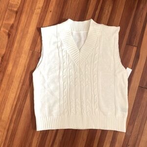 NWT 🌹 Cable Knit Sweater Vest S